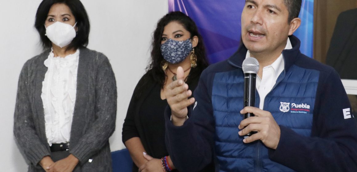 Eduardo Rivera y Fundación Slim suman esfuerzos para capacitar a mujeres del municipio de Puebla