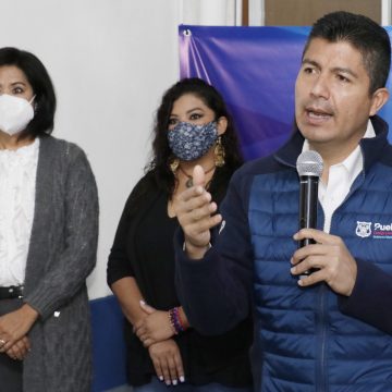 Eduardo Rivera y Fundación Slim suman esfuerzos para capacitar a mujeres del municipio de Puebla