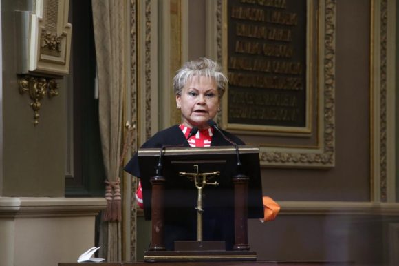 Proponen crear la figura del diputado Migrante en Puebla