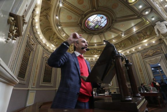 d56c50d6-e4b7-432c-8fa2-eb3191a590d0 CFE está cobrando “ilegalmente” el Derecho de Alumbrado Público