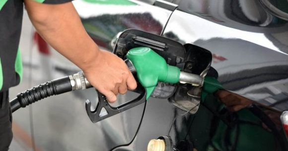 Gasolina rebasa los 27 pesos por litro por efecto del conflicto Rusia-Ucrania