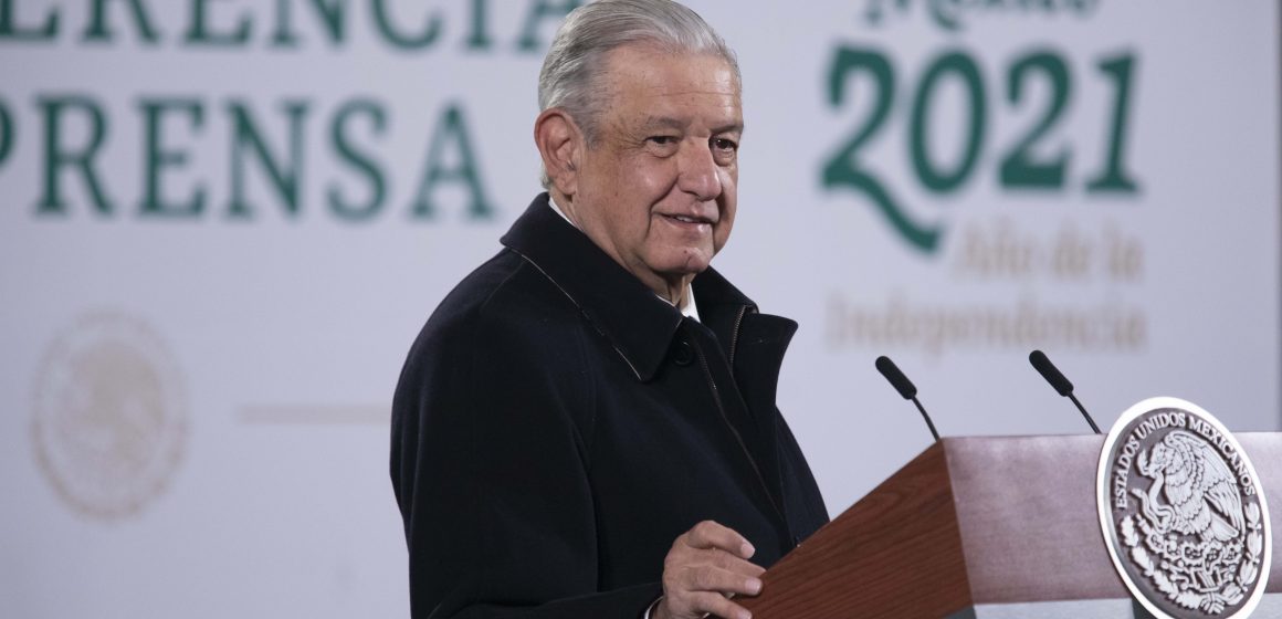 López Obrador celebra fallo de TEPJF sobre revocación de mandato.