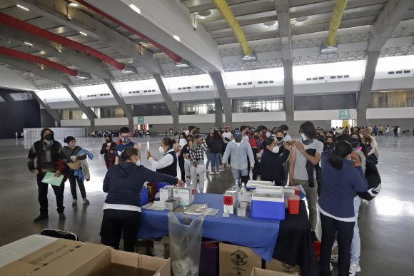 VACUNA COVID-19 . CENTRO EXPOSITOR Alcanza Salud 90.92% de la meta de vacunación en mayores de 18 años y más