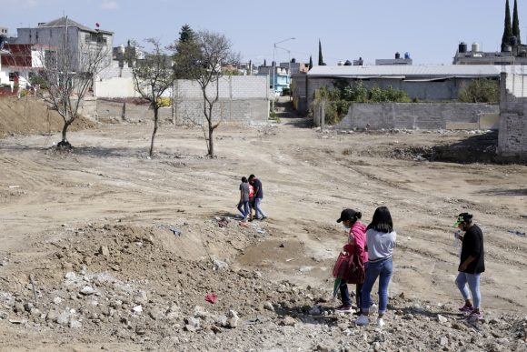 Gobierno no construirá viviendas de Xochimehuacan en zonas prohibidas, aclara Miguel Barbosa