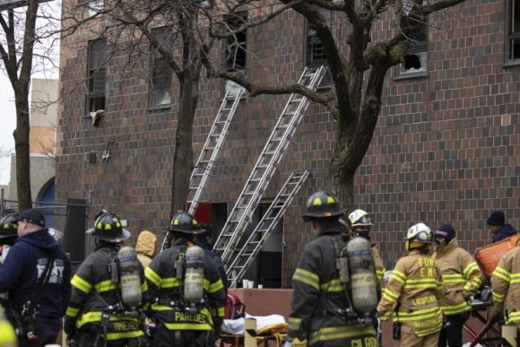 Un calentador eléctrico causó incendio de Nueva York, con 19 fallecidos