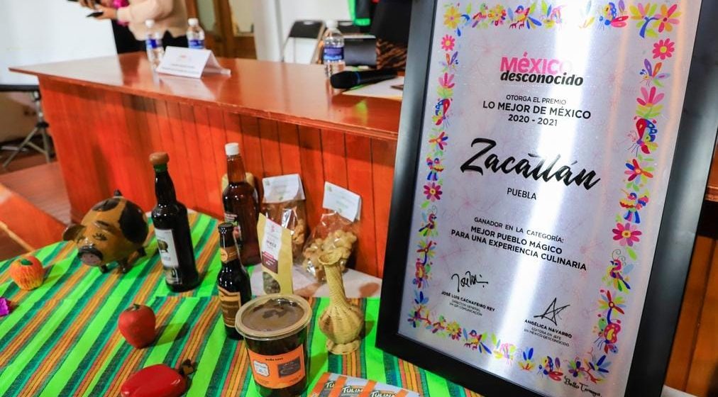 Realiza Turismo encuentro con prestadores de servicios en Zacatlán