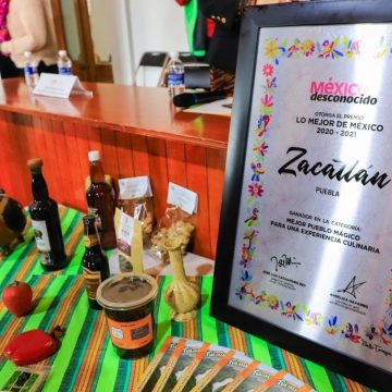 Realiza Turismo encuentro con prestadores de servicios en Zacatlán