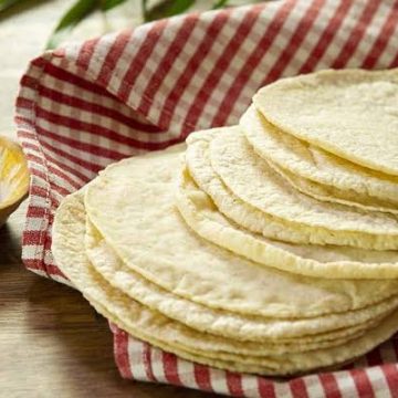 Por alza de insumos, kilogramo de tortilla alcanza entre 18 y 20 pesos en Puebla