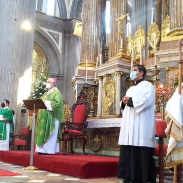 Misa del arzobispo de Puebla dedicada a víctimas de explosión y al bebé Tadeo