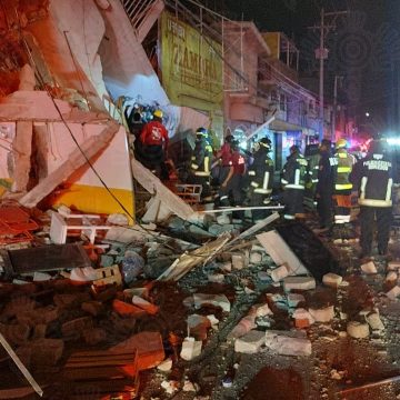 Los cuerpos de rescate permanecerán en la zona hasta concluir labores: Barbosa