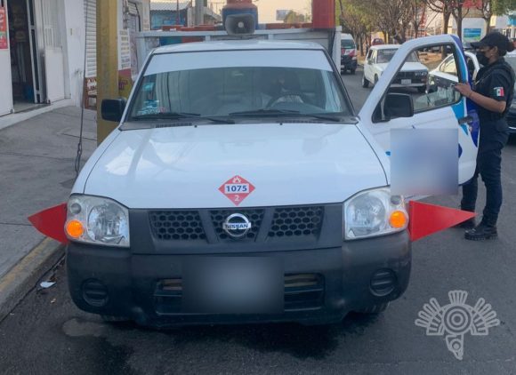 Detiene Policía Estatal a dos hombres en posesión de gas presuntamente ilegal