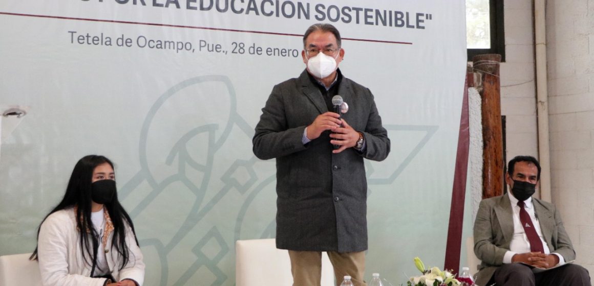 Participación de la sociedad, clave para fortalecimiento de la educación: Lozano Pérez