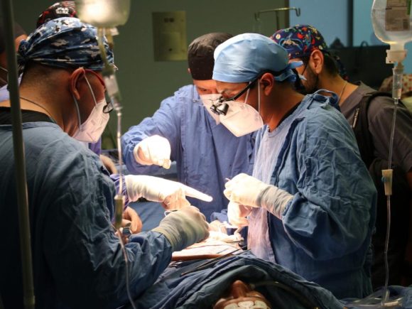 ISSSTEP realiza con éxito dos transparentes de riñón