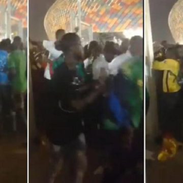 (VIDEO) ¡Tragedia en el futbol africano! Reportan seis muertos tras intento de portazo