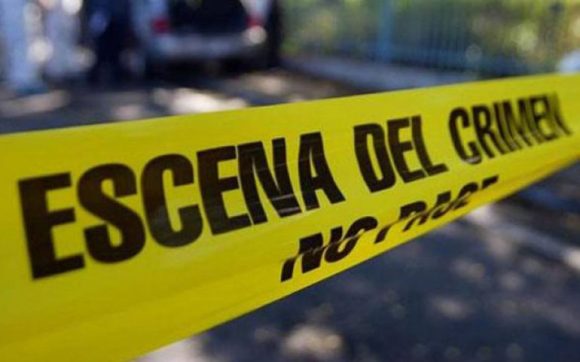 Escena del Crimen CMH Abandonan cinco cuerpos en carretera de Michoacán