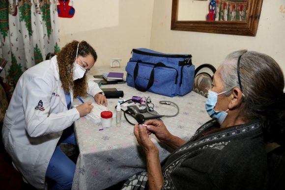 Eduardo Rivera pone en marcha “Médico Contigo”