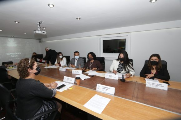 Avalan en Comisión del Congreso, exhorto para que se implemente apoyo psicológico a personal médico del sector salud que atiende a personas con Covid-19