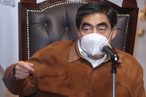 Apoya gobierno estatal a familia de menor accidentada por incendio en el HG Izúcar