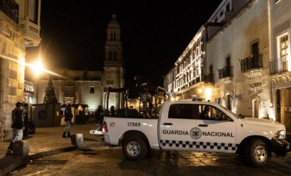 cuerpos-696x421-1 Actualización: El número de cuerpos abandonados frente a Palacio de Gobierno de Zacatecas es 10