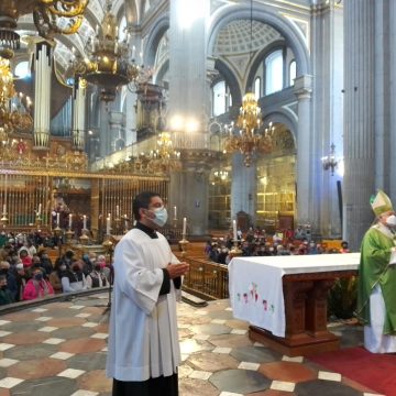 Califica arzobispo de Puebla de “espantosa” el alza de contagios por Covid-19