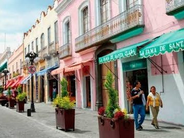 Comercios establecidos preocupados porque ambulantes tomen calles recién peatonalizadas