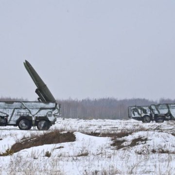 Rusia lanza misiles hipersónicos durante ejercicios militares