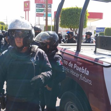 En inmediaciones del mercado Hidalgo detienen a dos personas por presunto robo