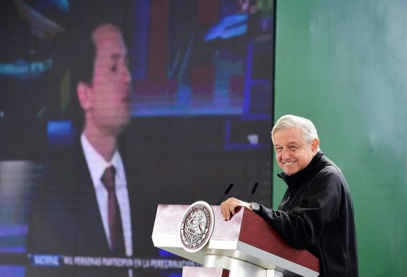 AMLO Loret CMH “No me voy a dejar, hay que defender la 4-T”: AMLO tras campaña en su contra