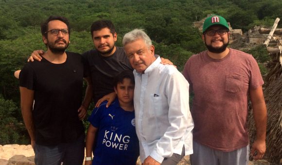 AMLO hijos CMH (VIDEO) AMLO orgulloso de sus hijos por aguantar espionaje y acoso