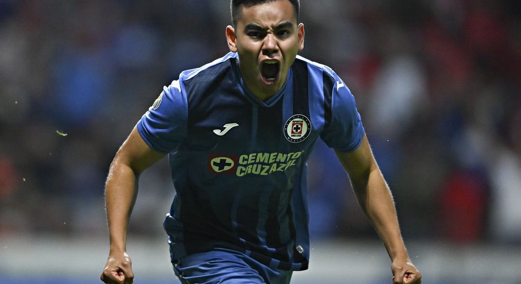 El Cruz Azul venció al Toluca como visitante y mantiene el paso