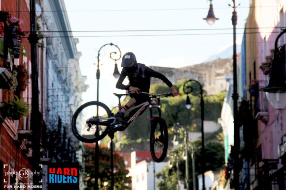 Atlixco listo para el Downhill Urbano 2022