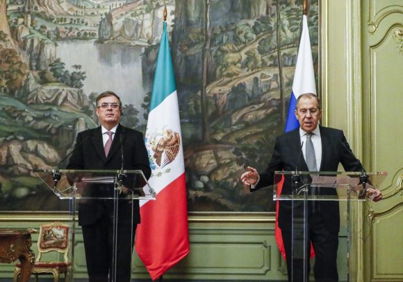 (VIDEO) México mantendrá relaciones diplomáticas con Rusia, asegura Ebrard