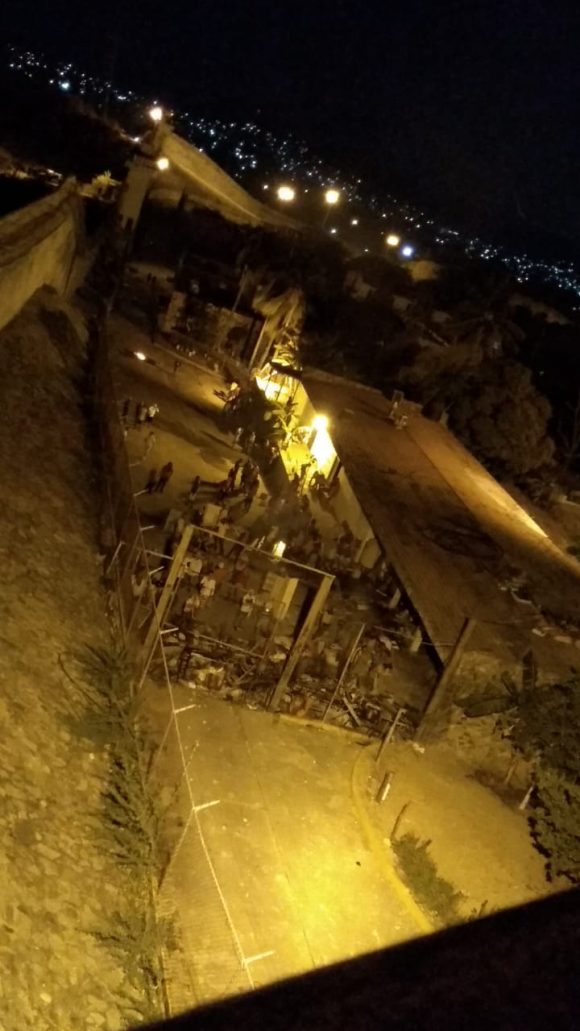 Cereso Acapulco Motín en Cereso de Acapulco deja 17 policías heridos