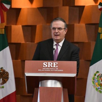 Ebrard: “infundada y reprobable”, decisión de Perú de declarar non grato a embajador