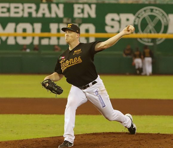 El lanzador Casey Harman regresa con los Pericos de Puebla