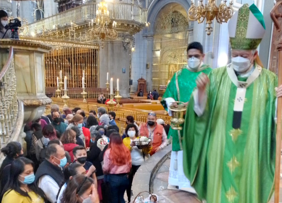 Reconoce arzobispo trabajo de integrantes de la Vida Consagrada de la Arquidiócesis de Puebla