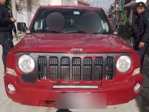 Captura Policía Estatal a dos personas en posesión presuntamente ilegal de un arma de fuego