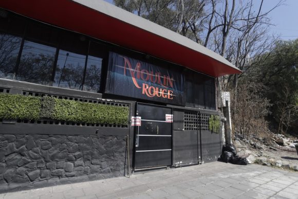 Clausuran Bar Moulin Rouge por operar fuera de los horarios establecidos