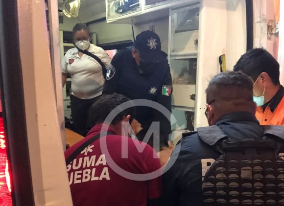 Un hombre intentó autoagredirse lanzándose desde un balcón de la 10 Oriente