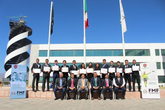 Primera Generación de árbitros graduados en el SNC Campus Puebla