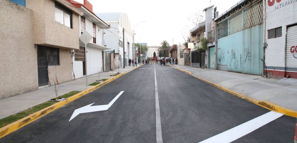 Concluyen trabajos de pavimentación de la calle Colima en San Rafael Poniente