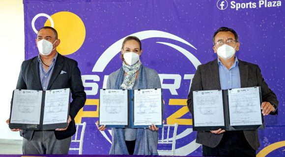 SMDIF Puebla firma convenio con Sports Plaza