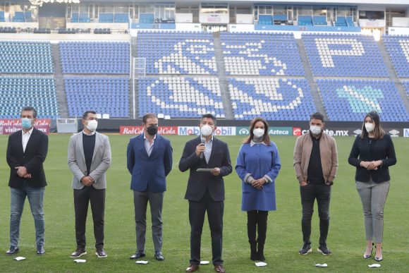 (FOTOS) Eduardo Rivera y el Club Puebla se unen por la infancia, juventud y mujeres del municipio