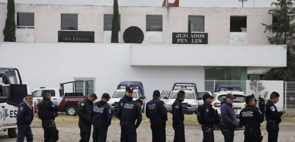 Capacitan a 100 cadetes egresados de la Academia de Policía para la vigilancia de reclusorios