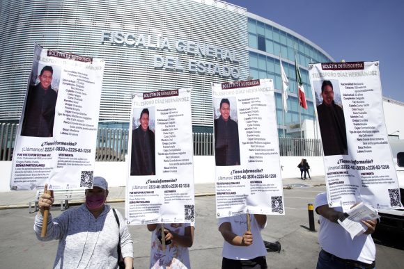 Con protesta piden a Fiscalía buscar a vecino de Tres Cruces