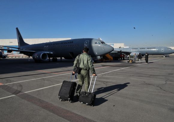 Avión mexicano de rescate sale hacia Rumania