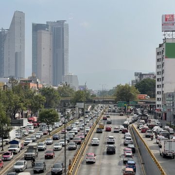 Los autos que no circulan por contingencia en Valle de México