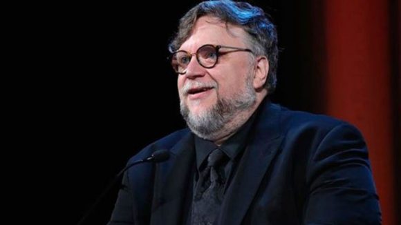 Guillermo del Toro alerta a Ebrard para evitar la salida de dos niñas a Israel