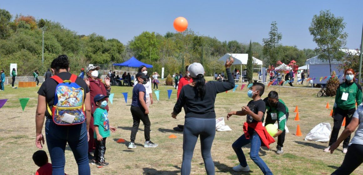 Más de mil 200 personas disfrutaron del Festival de la Familia en la Laguna de Chapulco