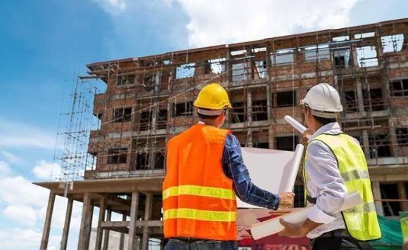 Crecen remuneraciones a trabajadores de la construcción en Puebla